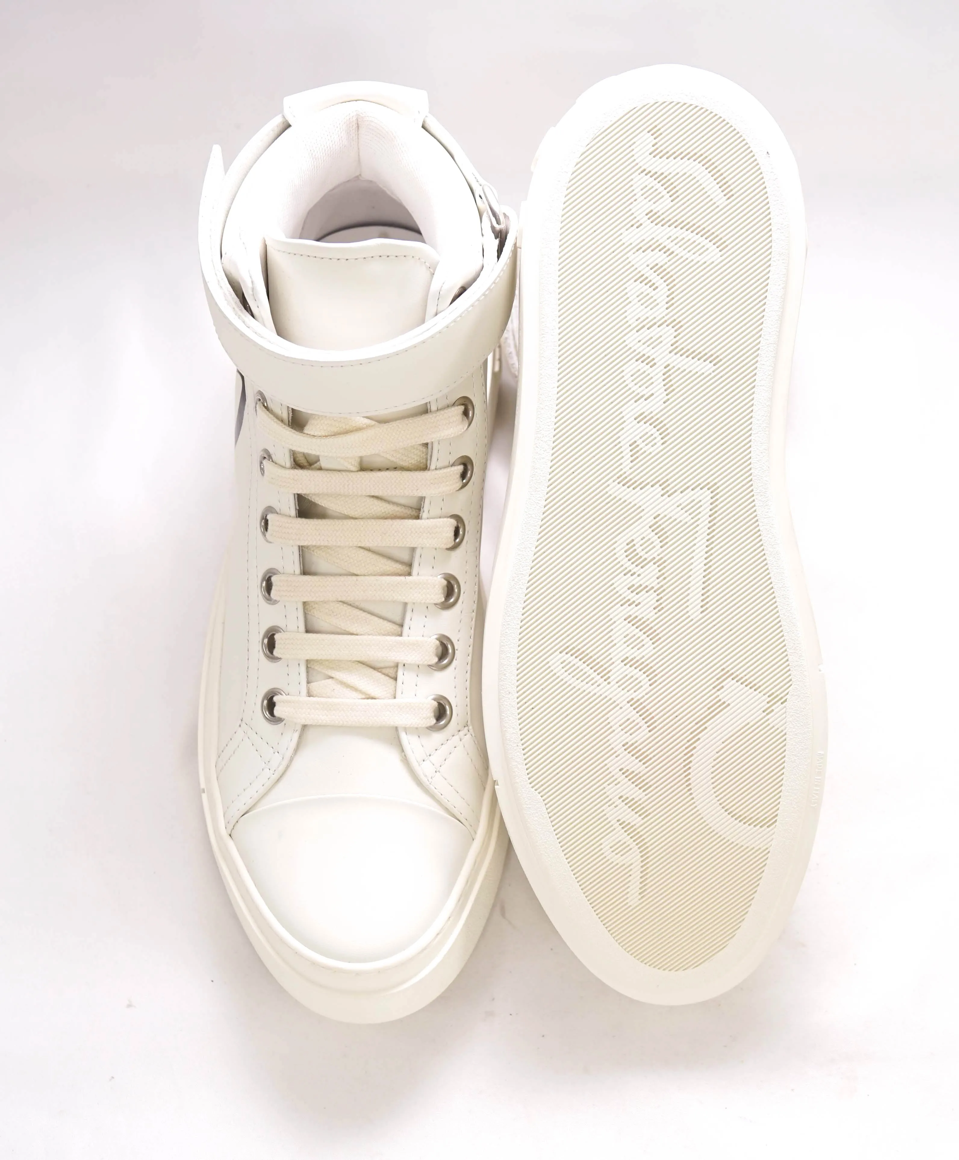 $1,100 SALVATORE FERRAGAMO - *AYR 2* Logo Black/White High Top Sneaker - 7.5 US