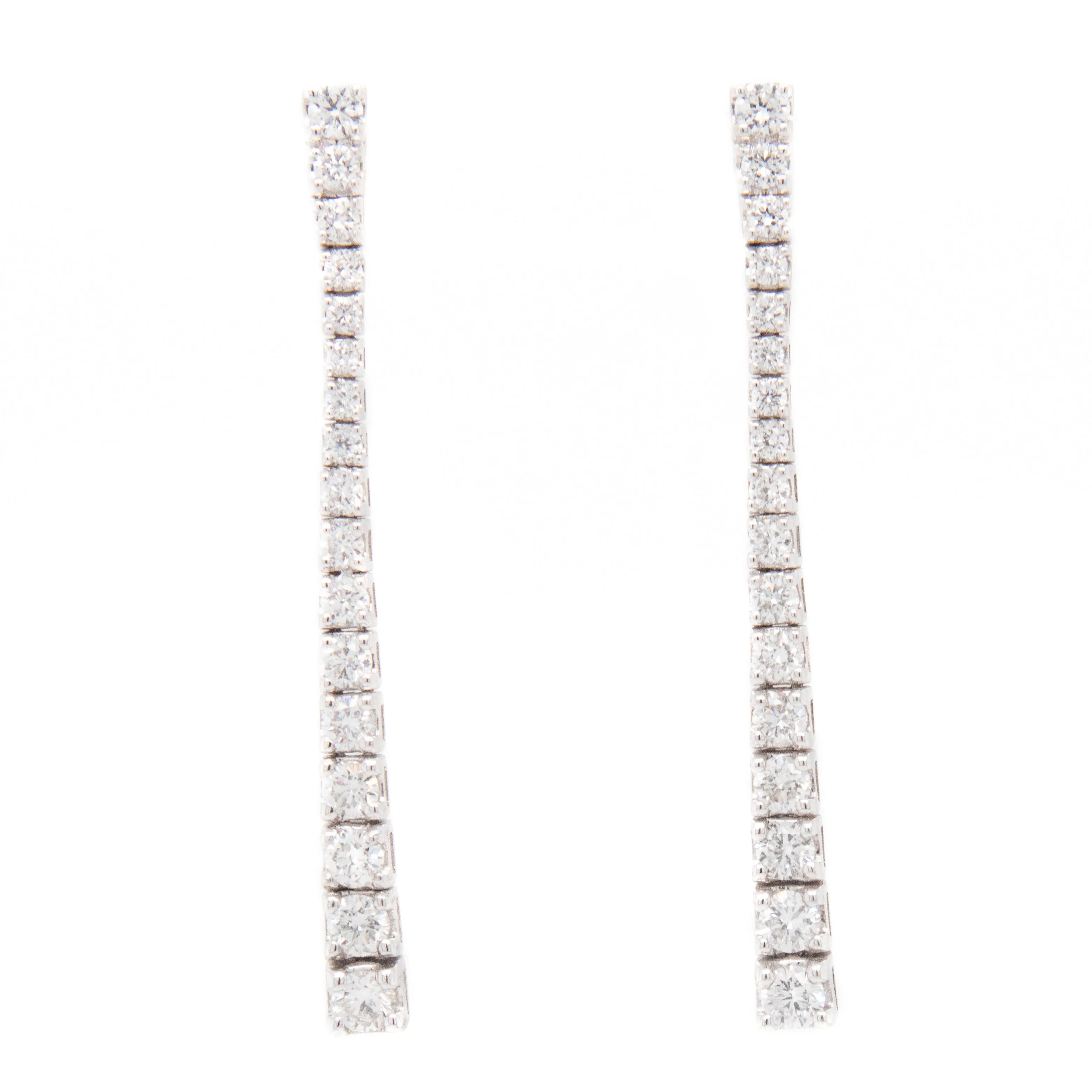 18k White Gold Diamond Drop Earrings