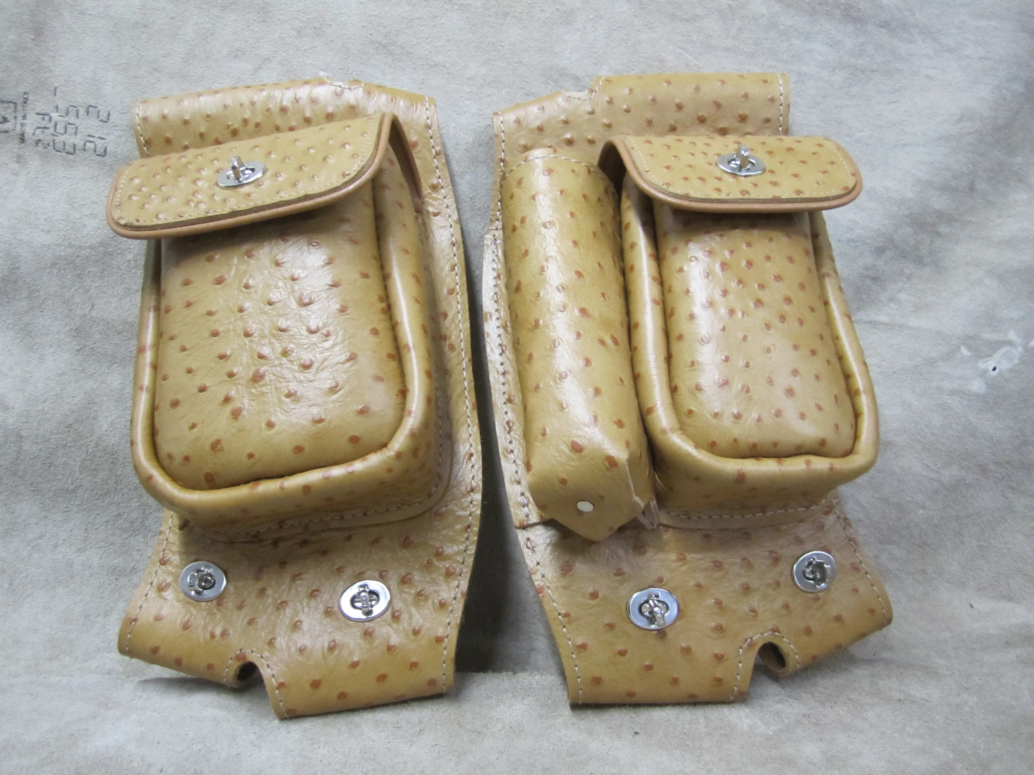 90WR Saddlebag Guard Bag with Water Bottle
