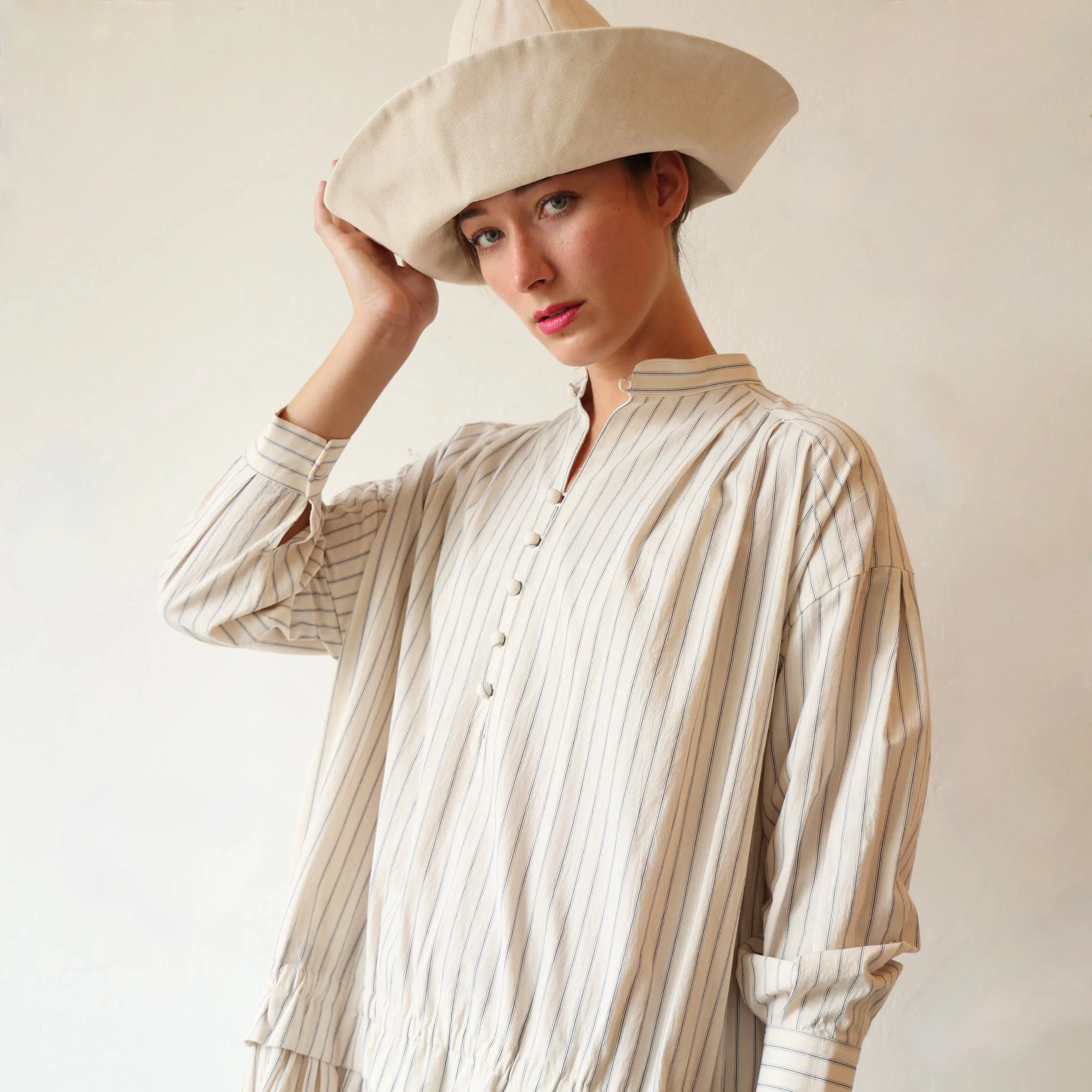 Aseedonclöud Laboratory Dress - Blue Stripes