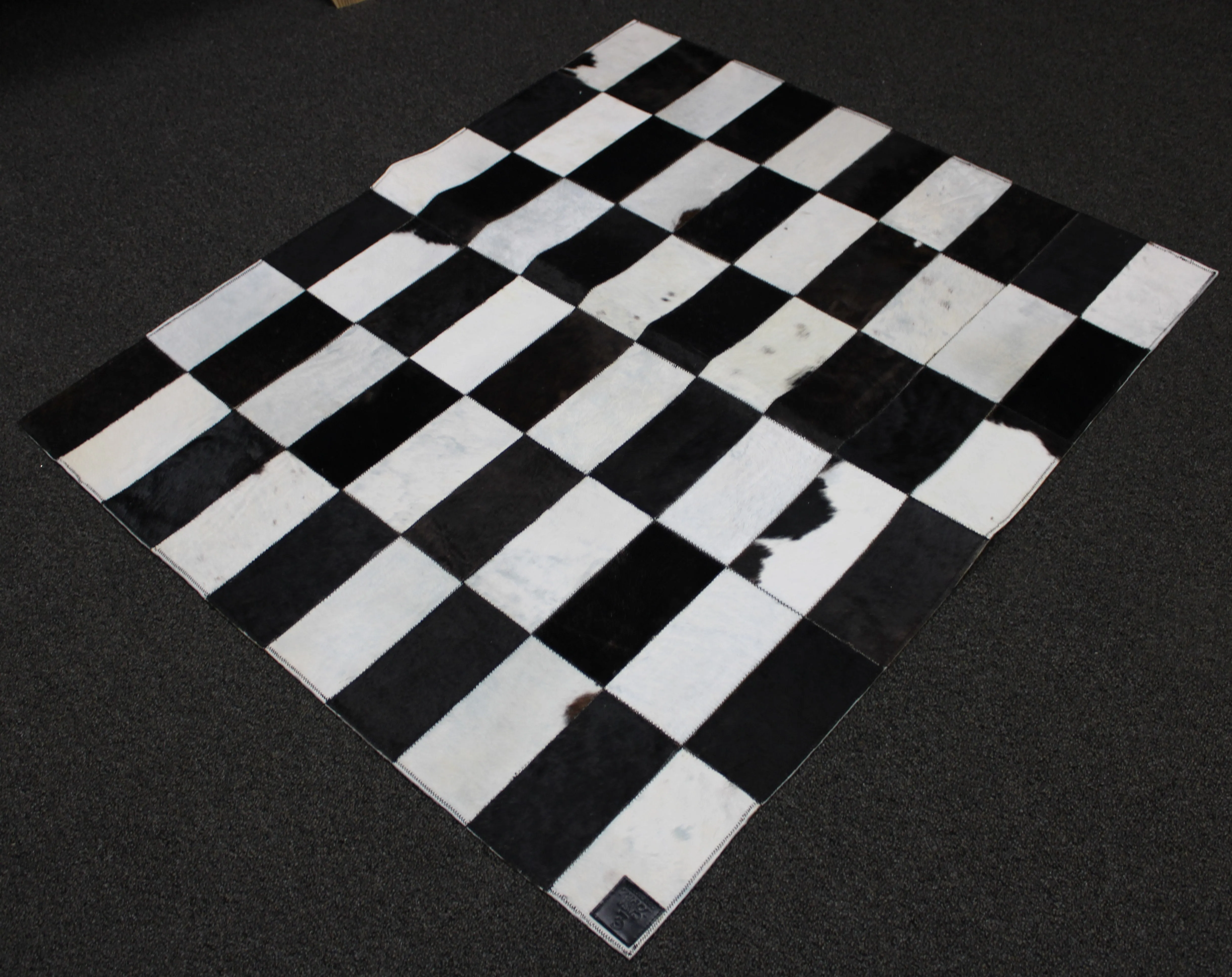 Black & white Patchwork Cowhide Rug –  Size 47 x 41 IN | 119x 105 cm | Premium Cowhide Rug