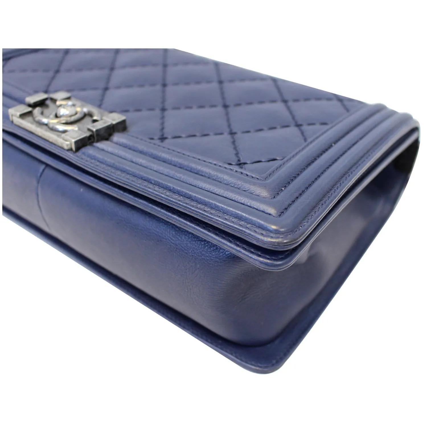 CHANEL New Medium Boy Flap Calfskin Double Stitch Shoulder Bag Navy