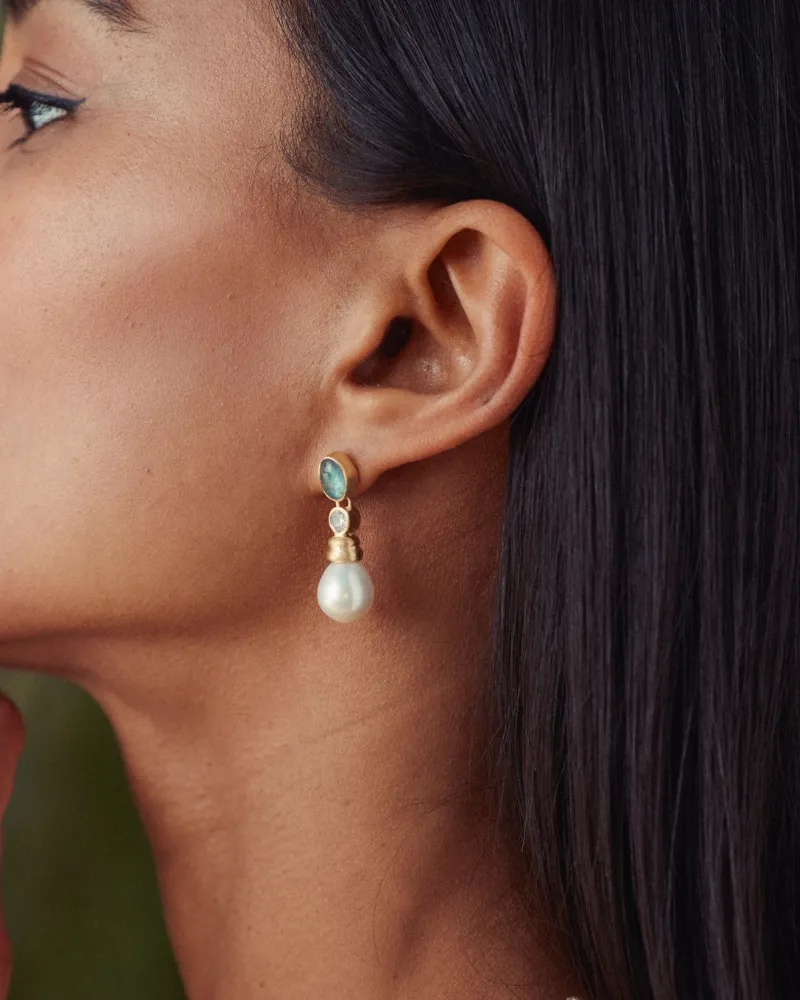 Dilly earrings with apatite, crystal and pearl