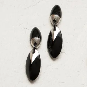 DOULE DROP TUXEDO RESIN EARRINGS.BLACK/SILVER