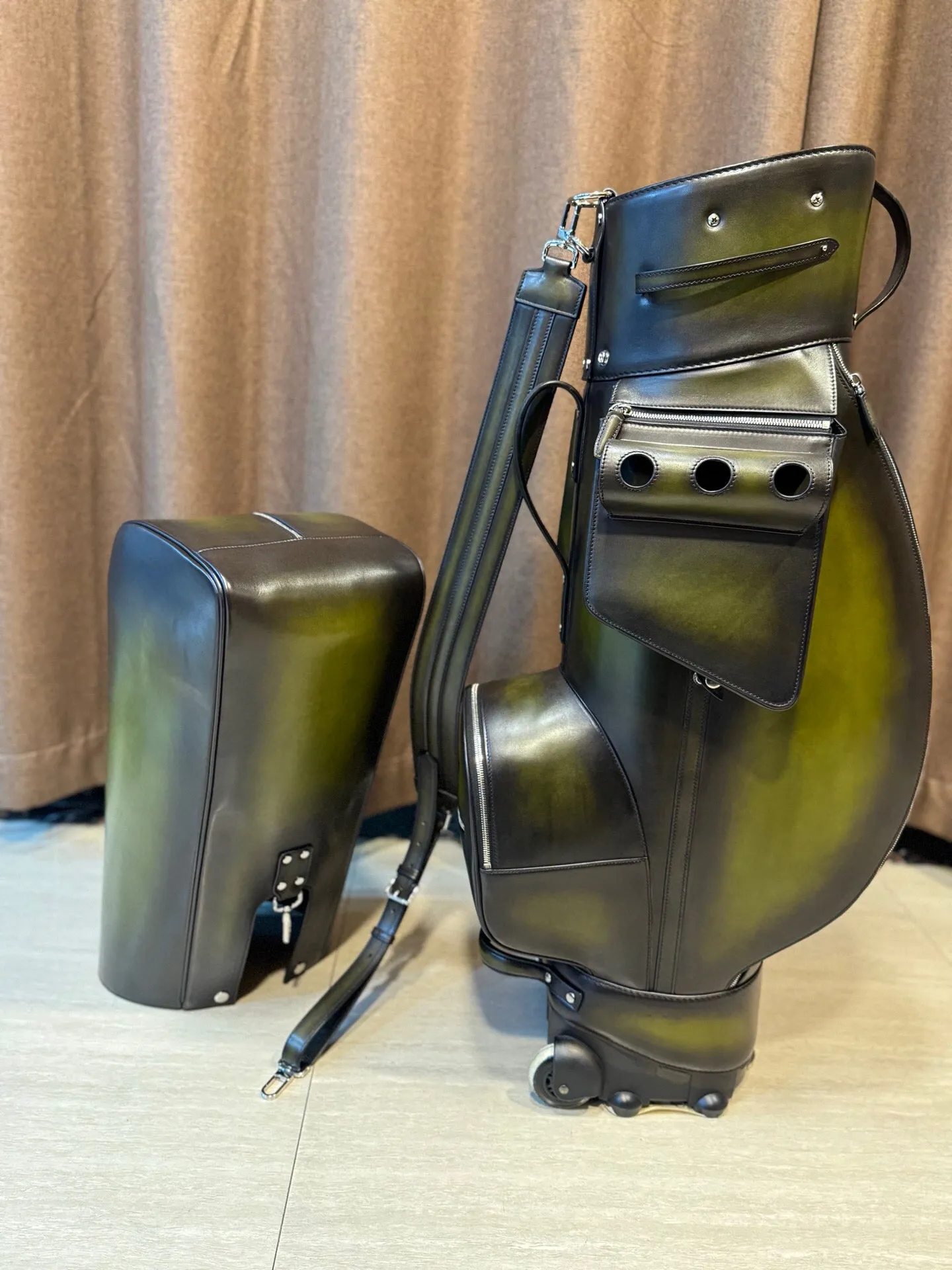 Golf Bags ,Golf Sets , Golf Cart Bags  & Golf Stand Bags  Leather