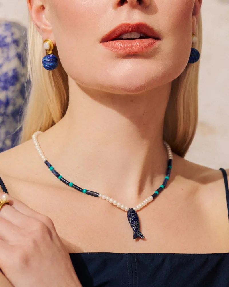 Gozo earrings with moonstone and lapis