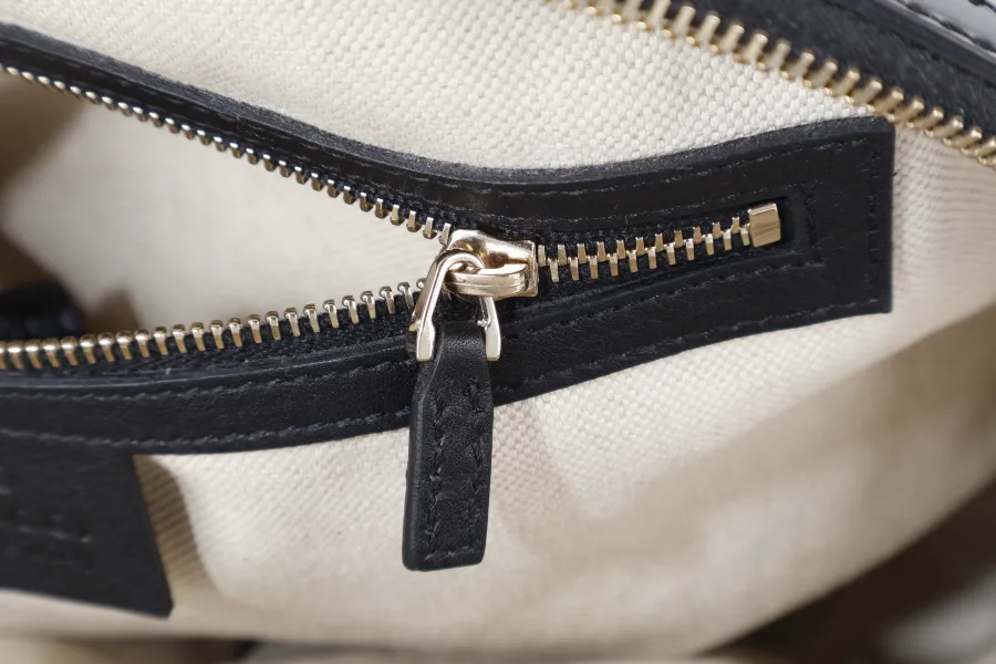 GUCCI BLACK MICROGUCCISSIMA PATENT LEATHER NICE TOP HANDLE BAG GOLD HARDWARE WITH STRAPS AND DUST COVER