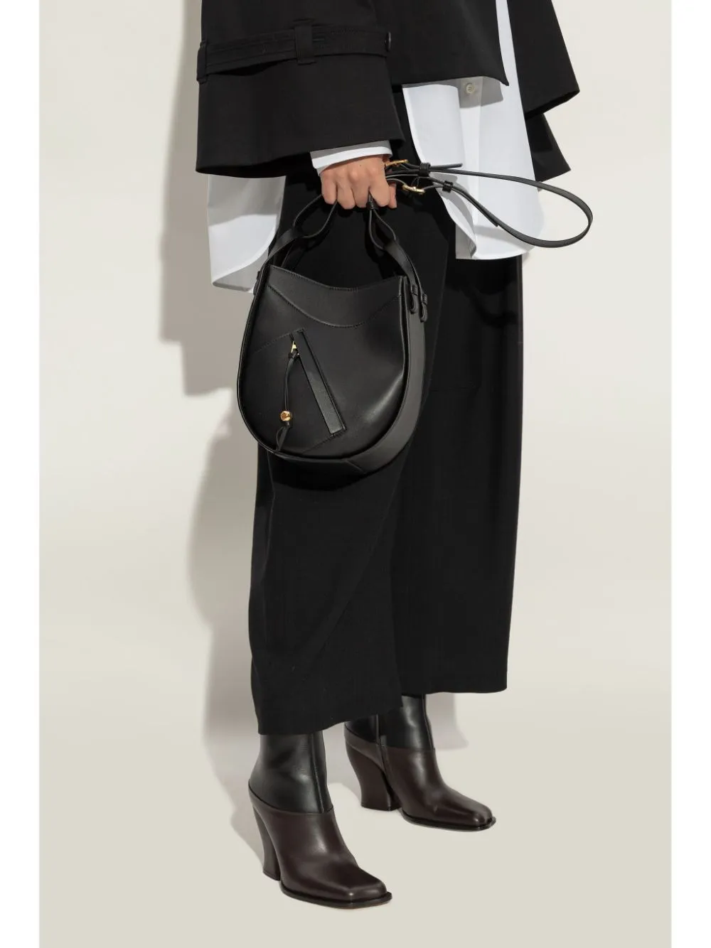 Hammock leather shoulder bag