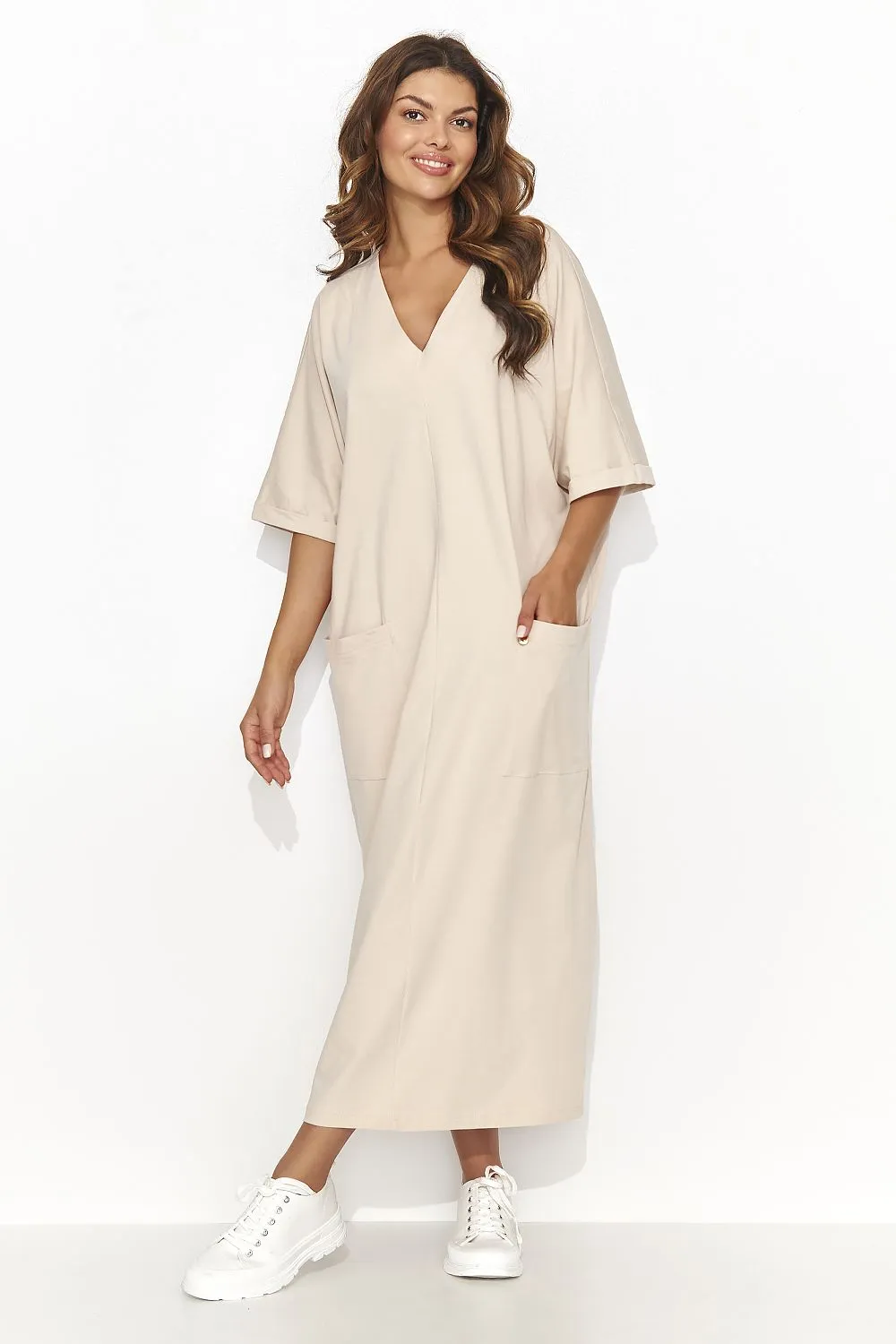 Heart-Neckline Elegant Maxi Dress