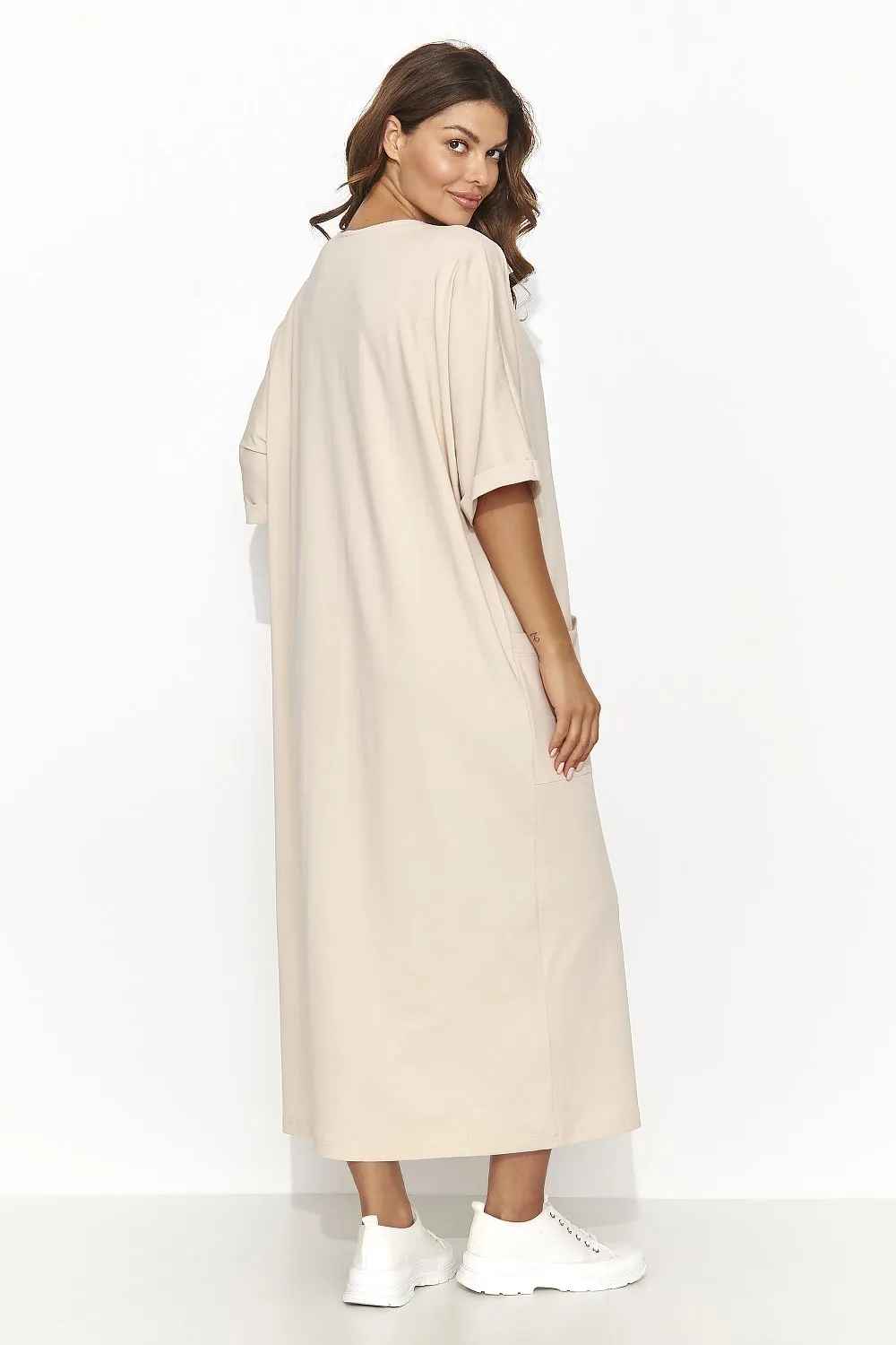 Heart-Neckline Elegant Maxi Dress