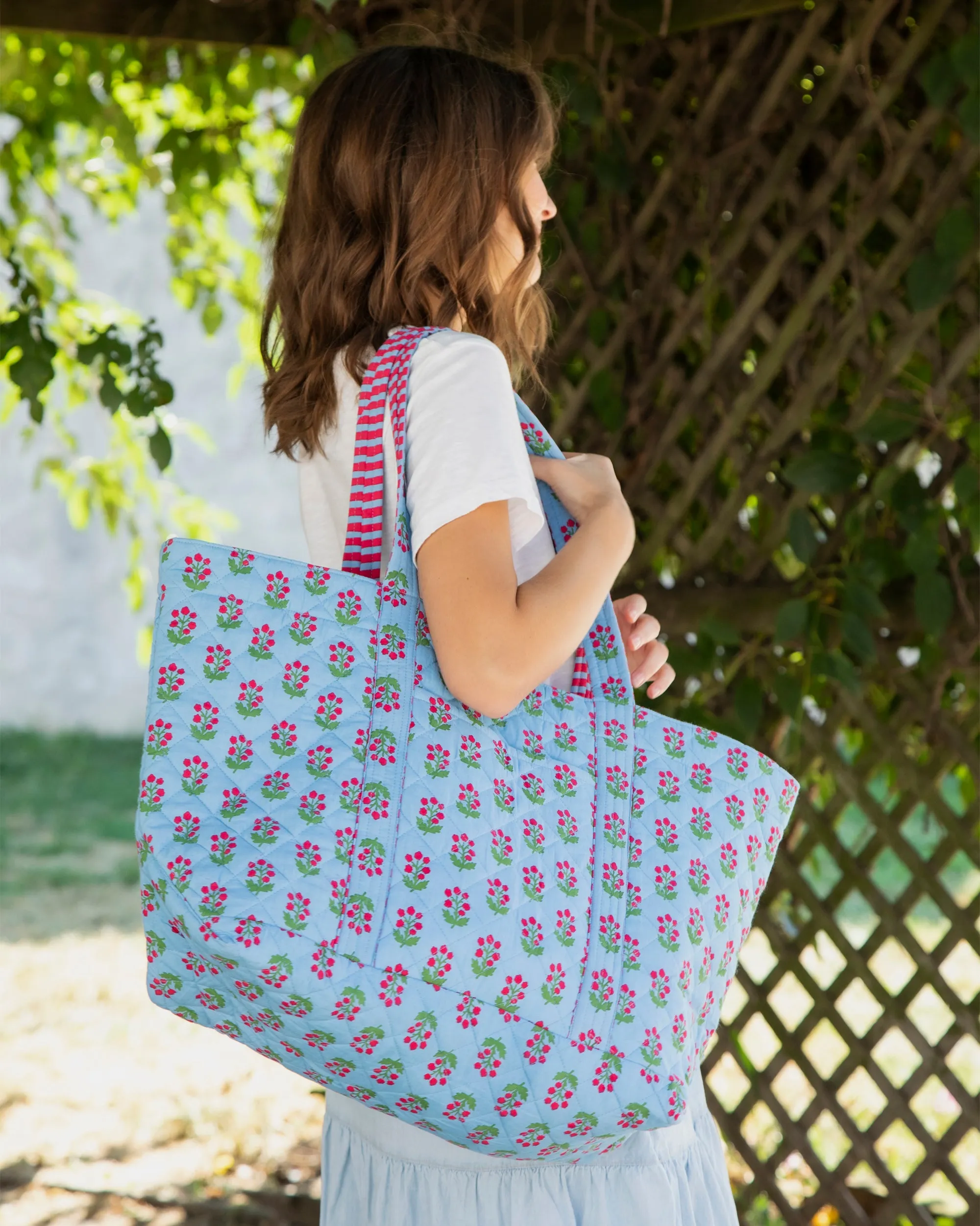 In Bloom - Weekend Bag with Pouch - Denim