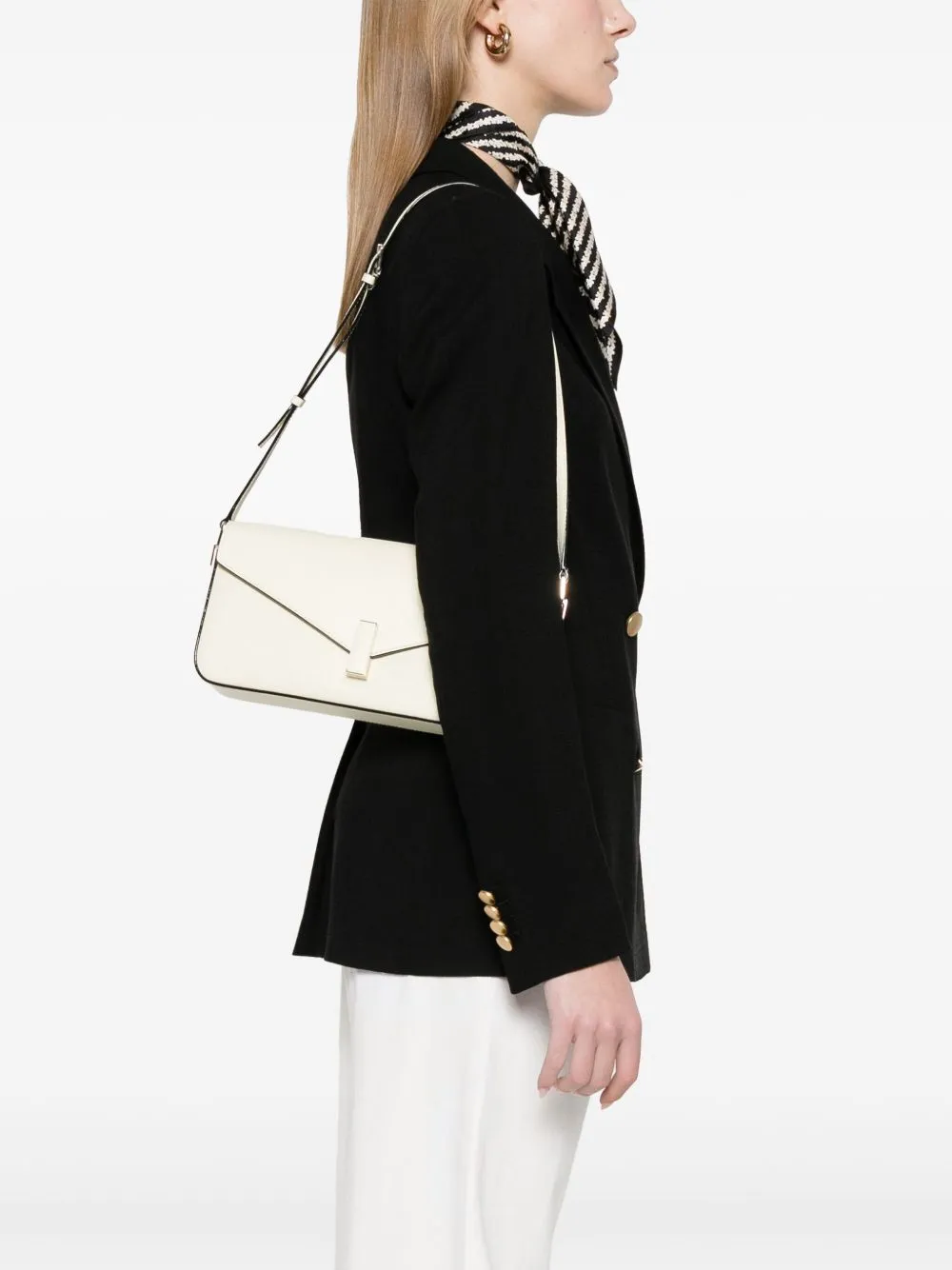 Iside leather shoulder bag