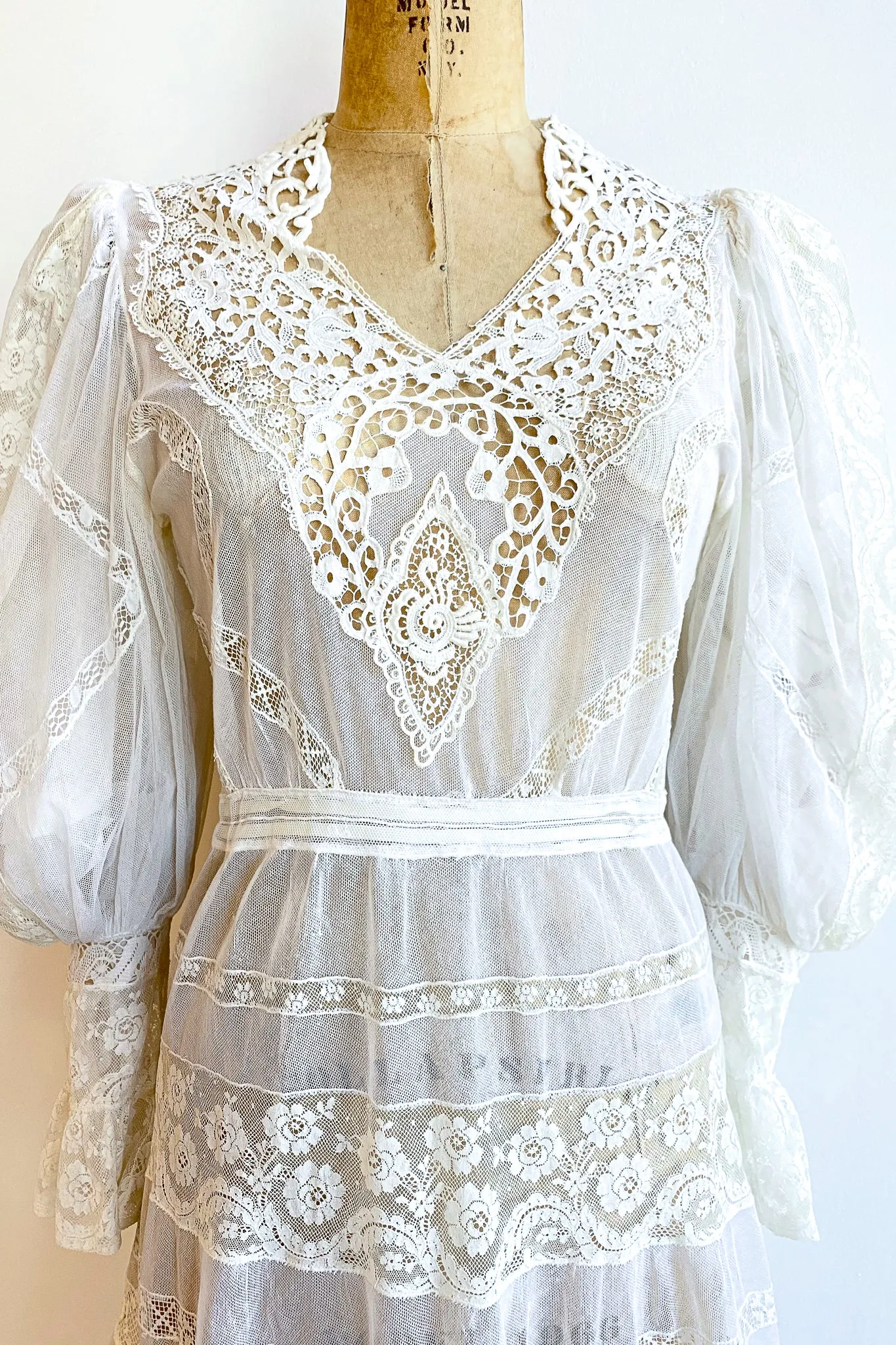 Lace Balloon Sleeve Dress