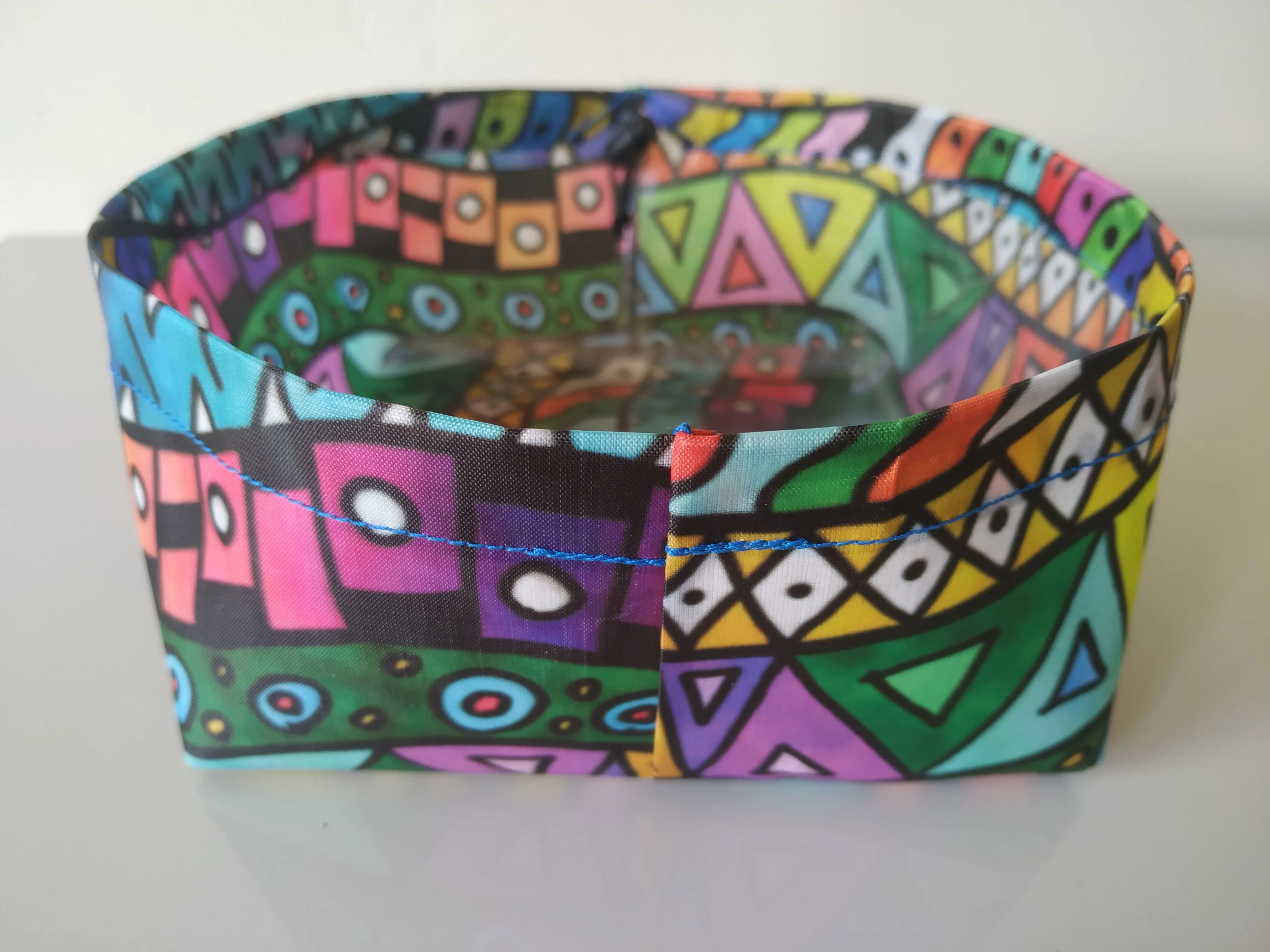 Lightweight Dog Bowl - Line Doodle Dyneema