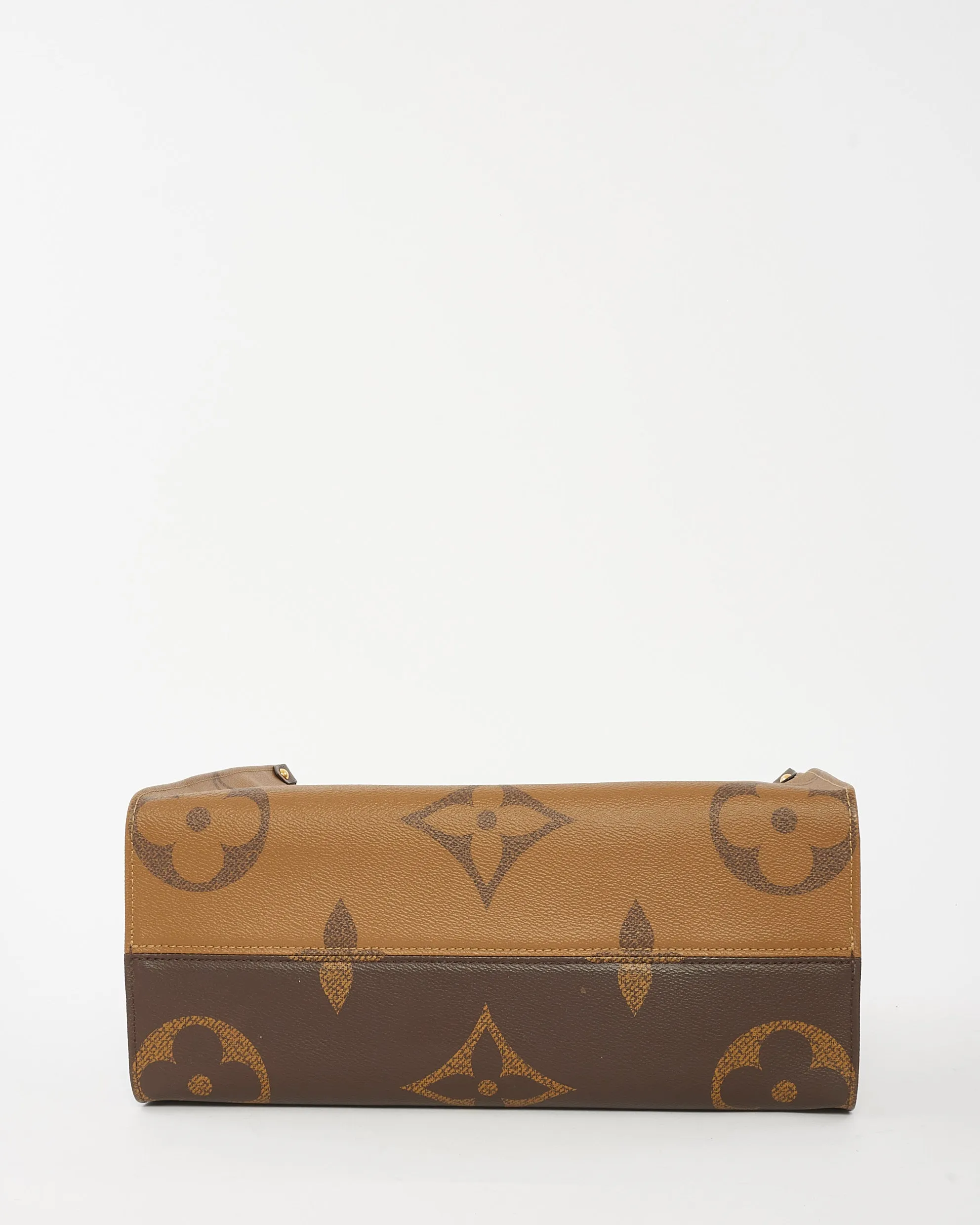Louis Vuitton Giant Monogram Canvas OnTheGo MM Bag