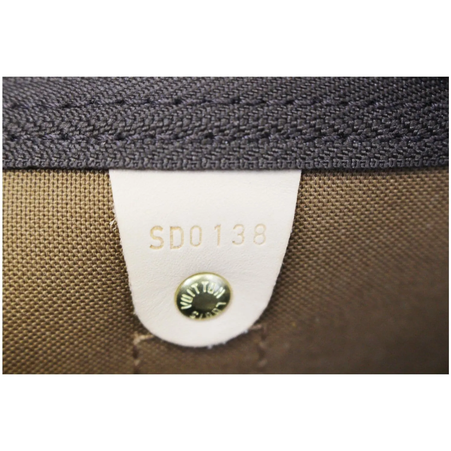 LOUIS VUITTON Keepall 60 Bandouliere Monogram Canvas Travel Bag