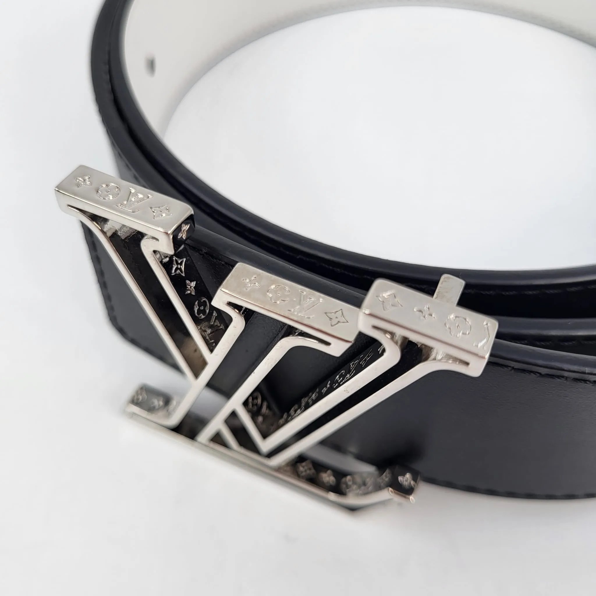 LV Millionaire 40 MM Reversible Belt