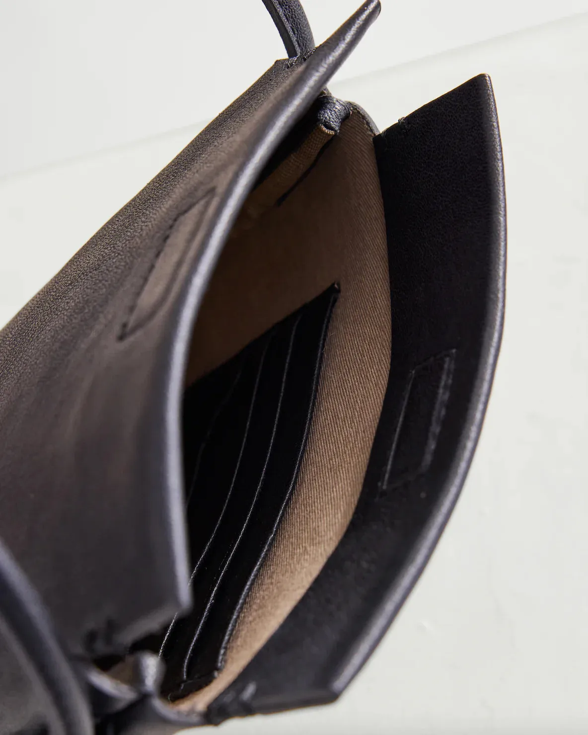 MARINA POUCH | BLACK