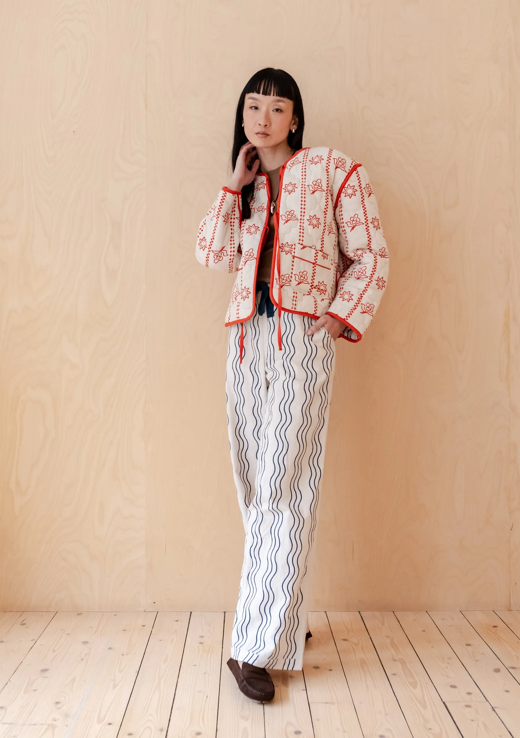 Quilted Cotton Jacket in Reversible Flora Wave