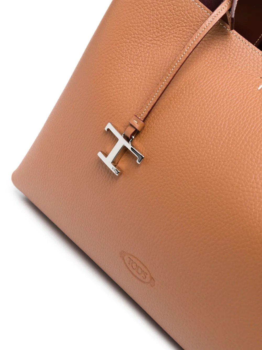 T timeless medium leather tote bag