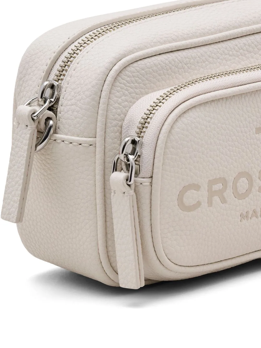 The crossbody leather bag
