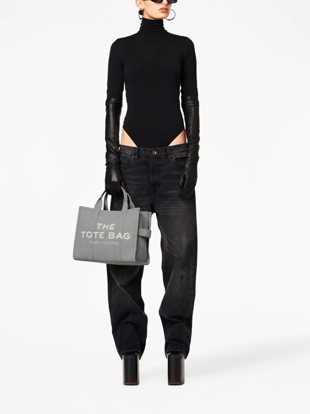 The tote bag medium canvas tote