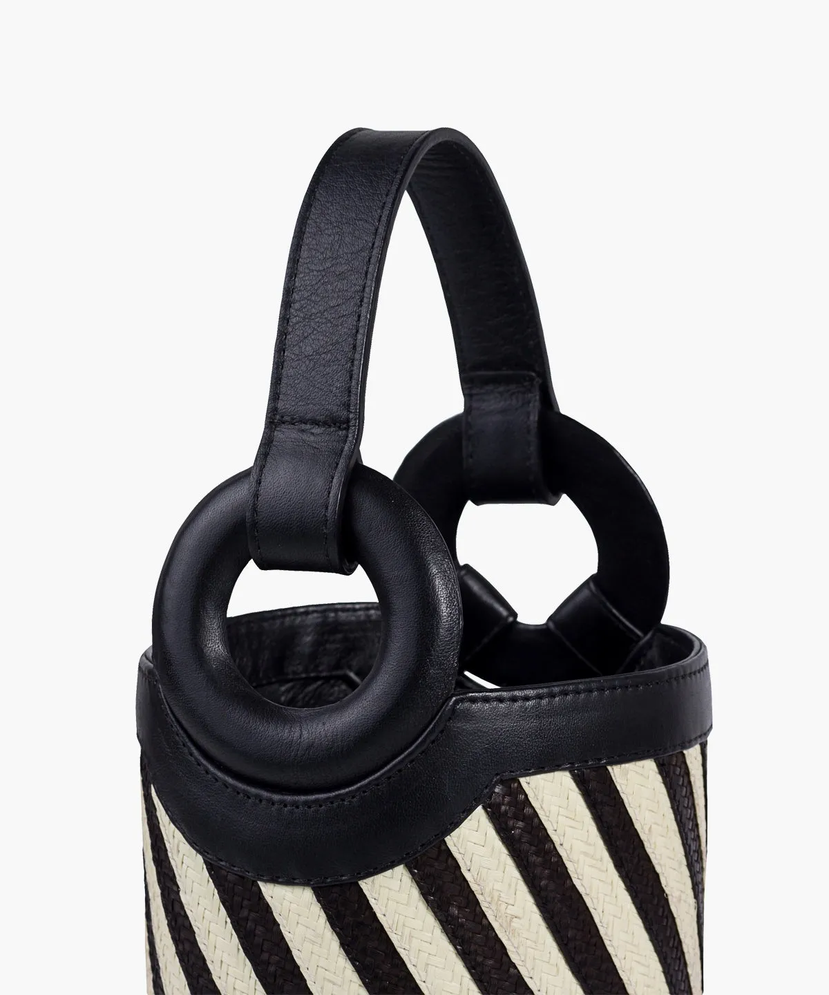 Tolú in Raffia and Leather