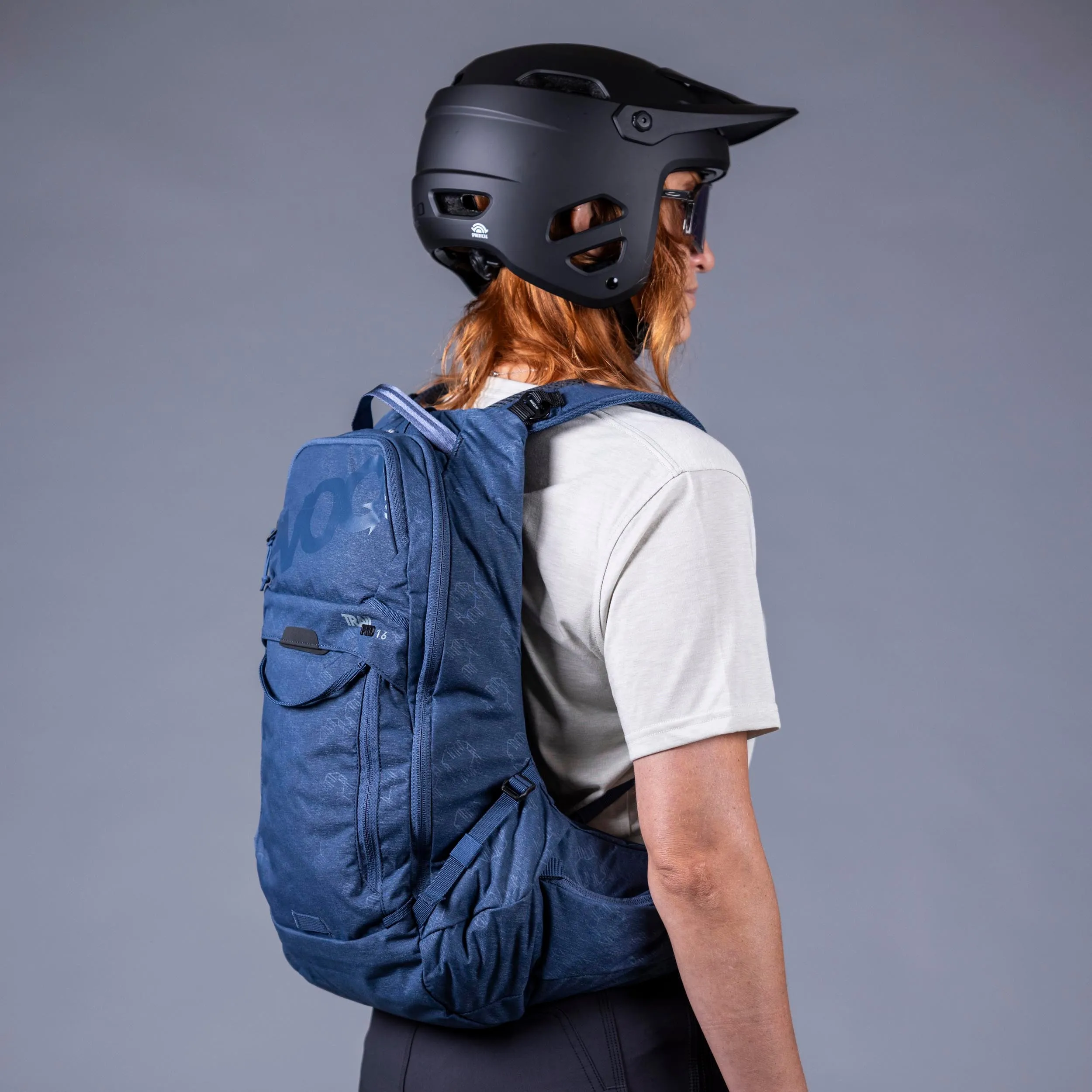 TRAIL PRO 16