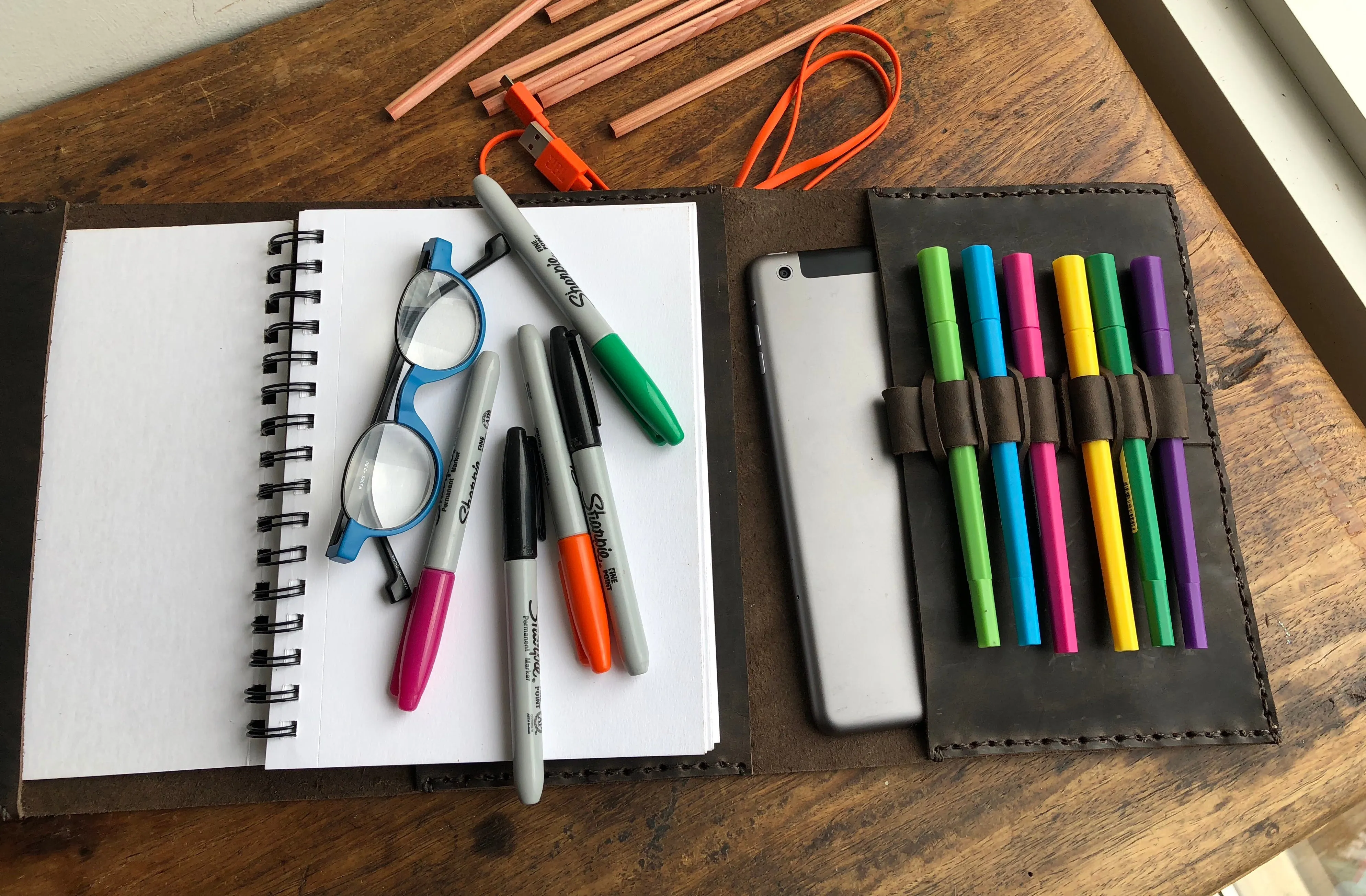 Travel sketchbook / Refillable Notebook / A5 Journal / Travel Notebook Organizer