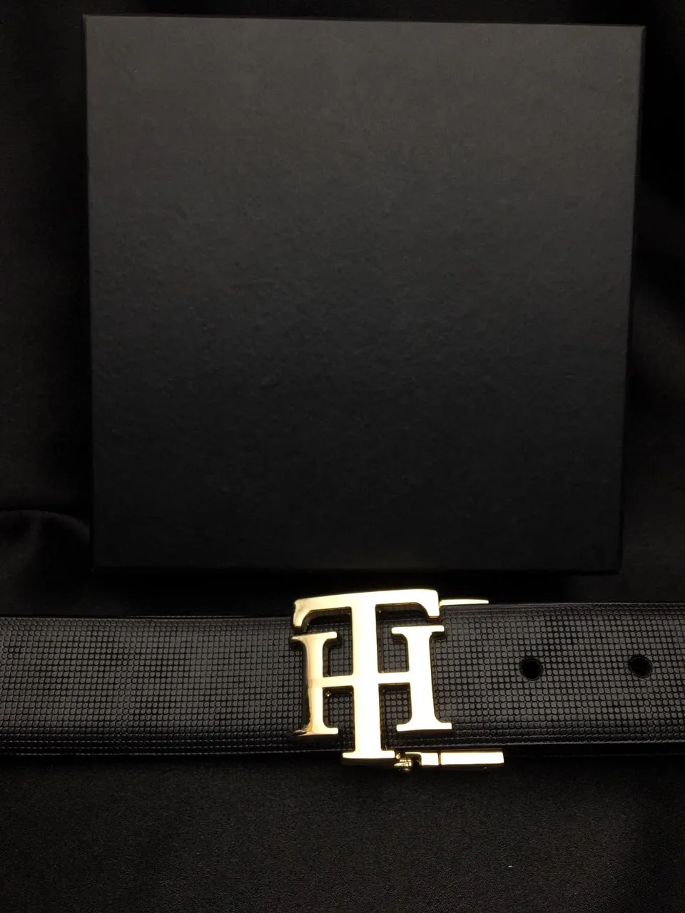 Trendy Fashion High Quality Leather Belt For Men-Unique and Classy