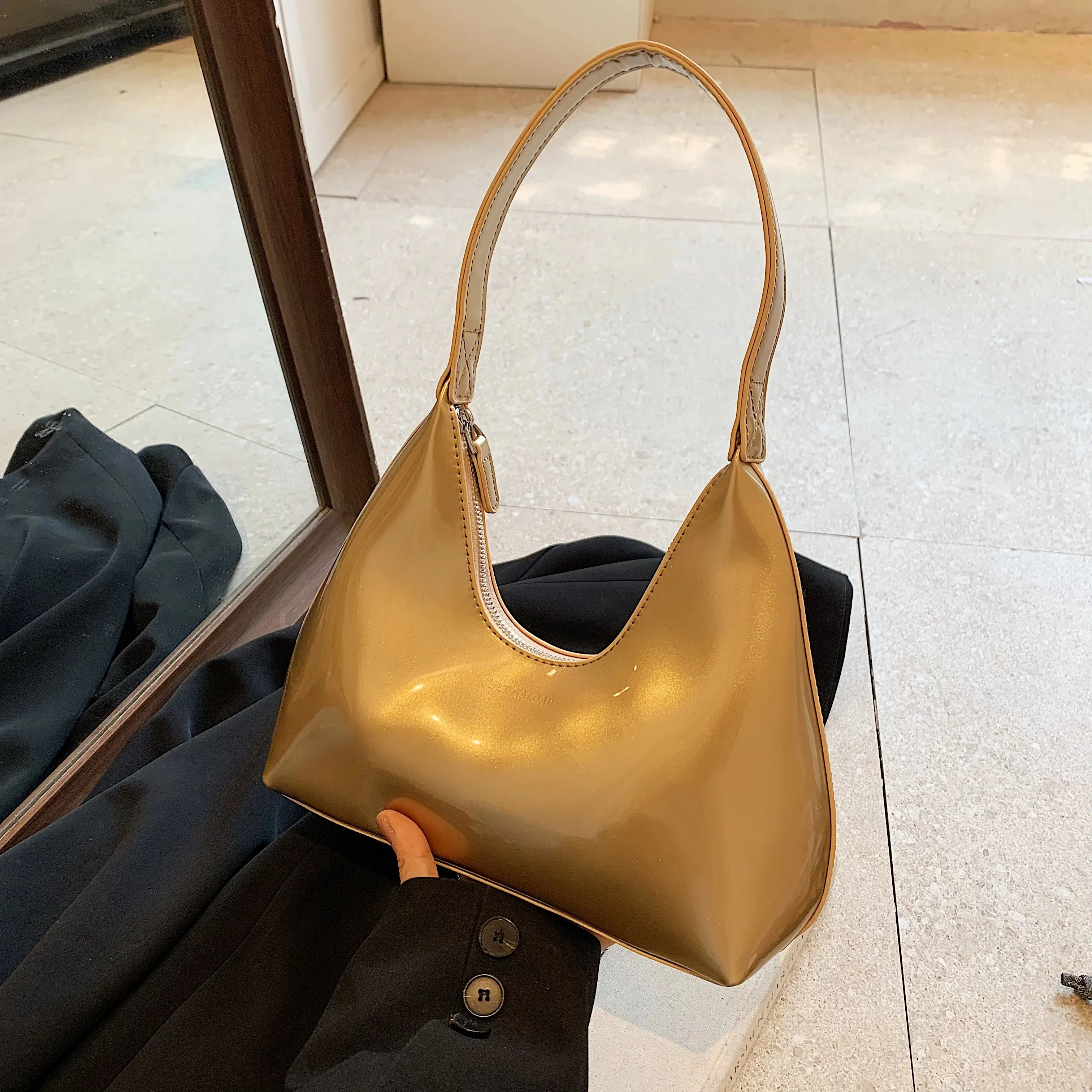 Trendy Shoulder Bag