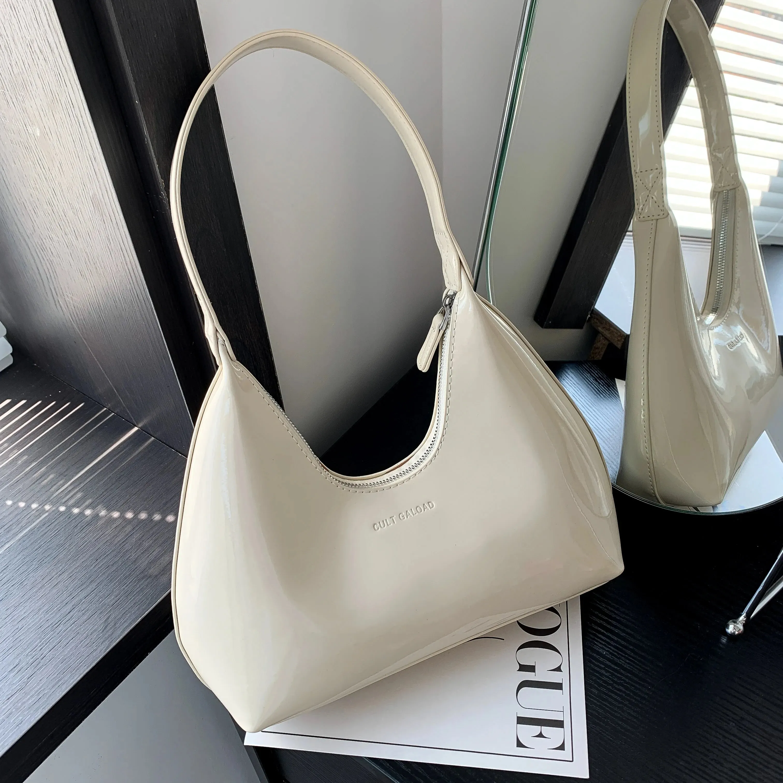 Trendy Shoulder Bag