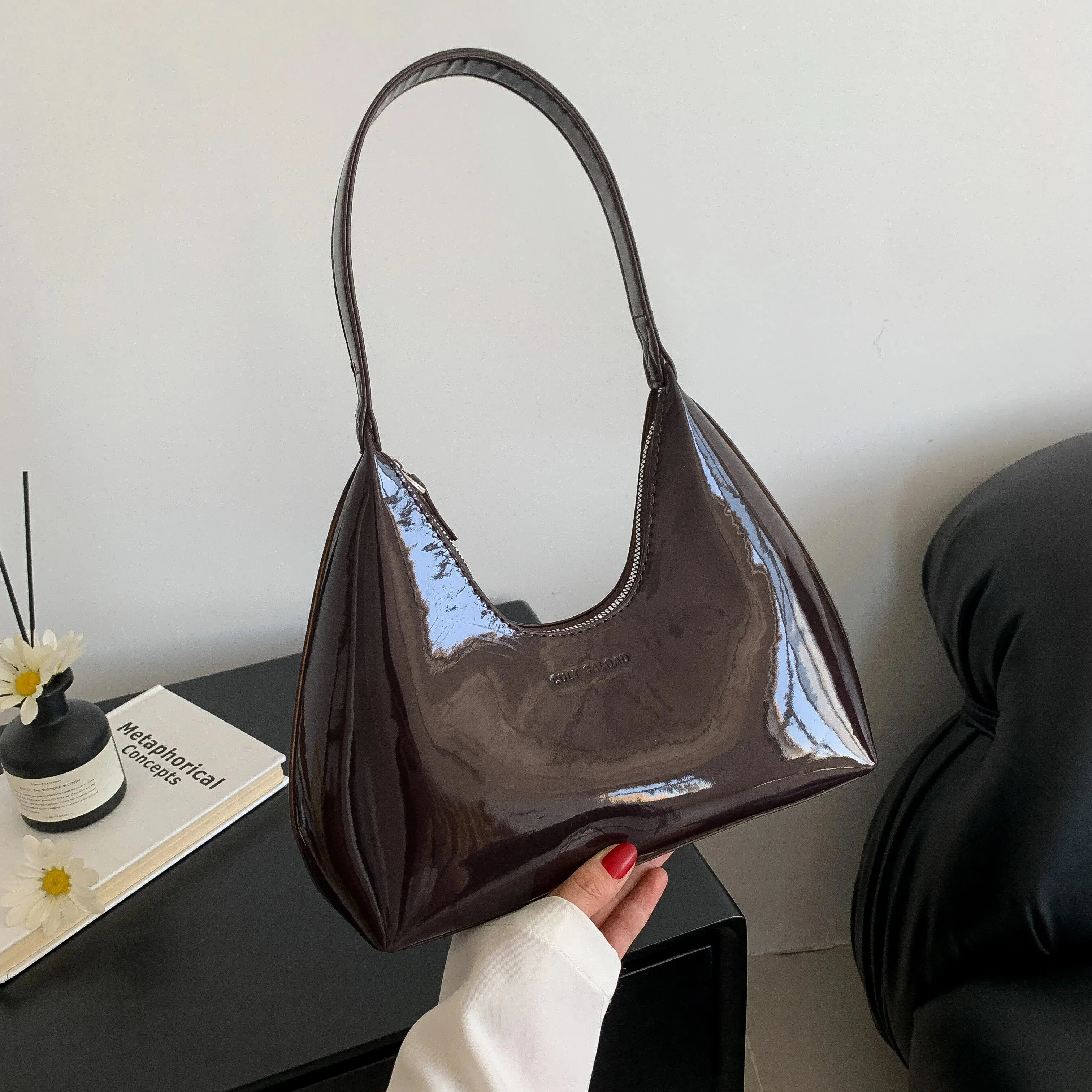 Trendy Shoulder Bag