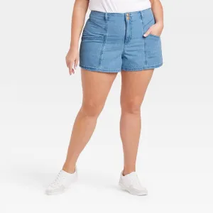 Universal Thread Women's Plus Size High-Rise Cargo Midi Shorts