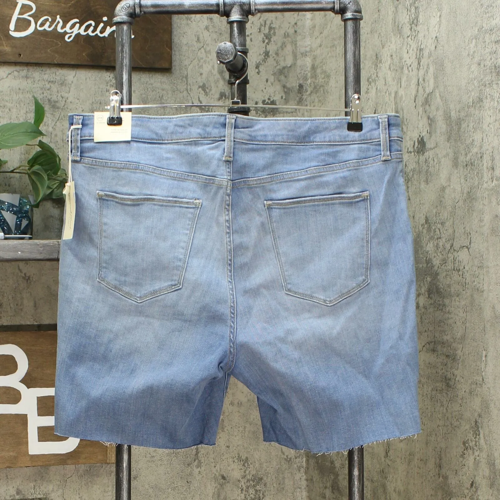 Universal Thread Women's Plus Size Mid Rise Bermuda Jean Shorts