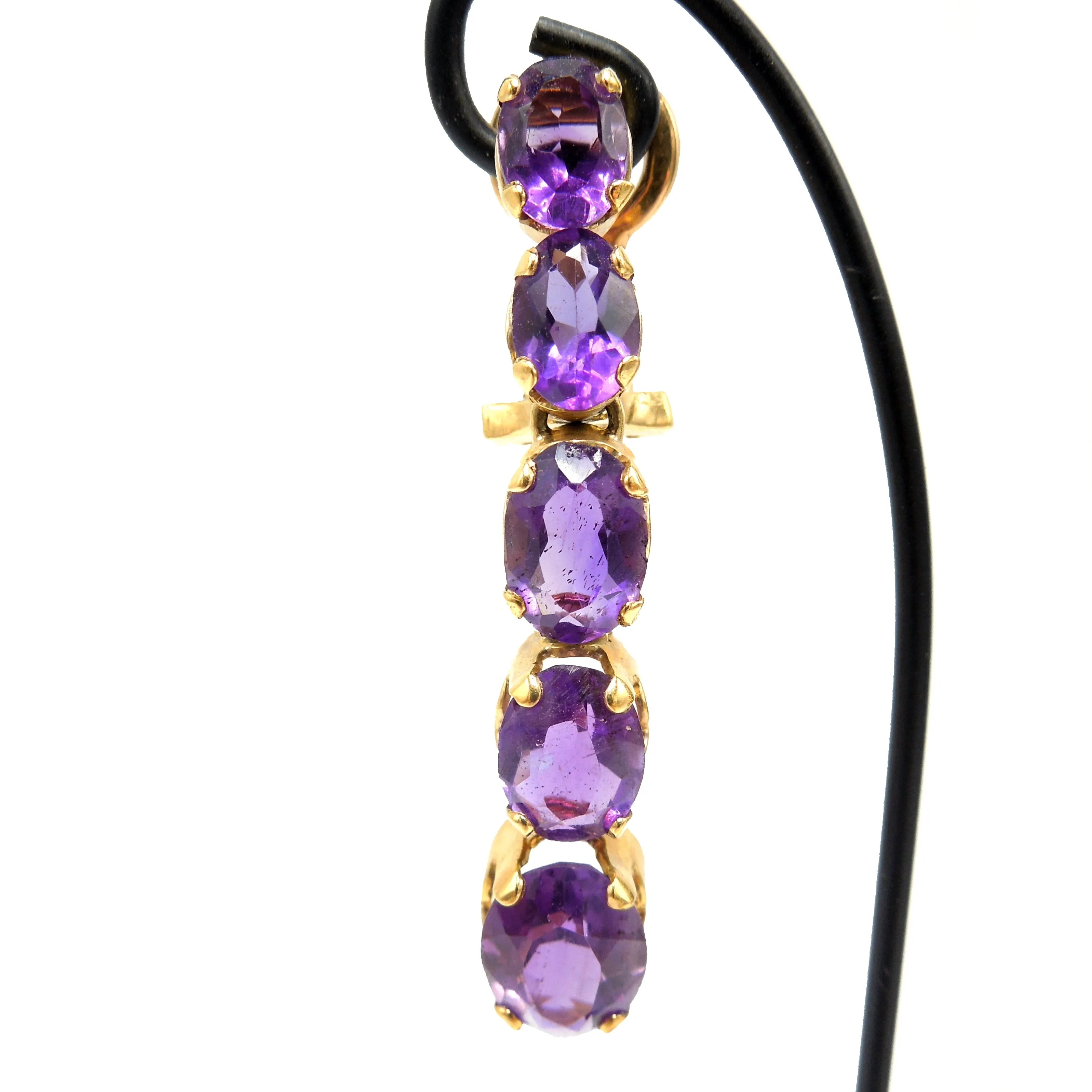 Vintage Oval Amethyst Clip-on Drop Earrings in 18K Yellow Gold