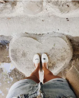 Wink Smoking Slipper