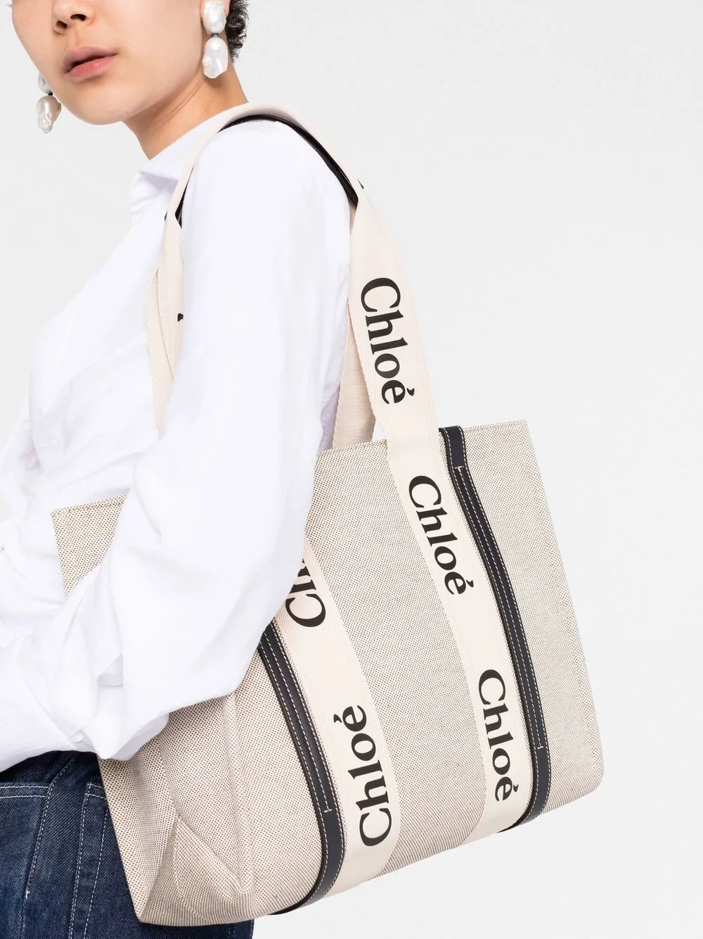 Woody medium canvas tote